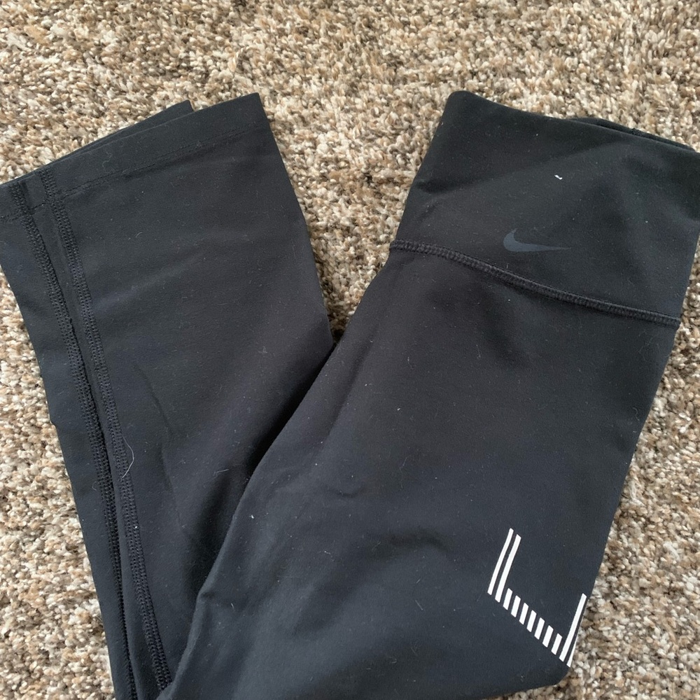 Nike cropped leggings